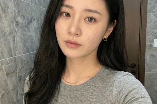 叶珂打破沉默！生女后分手内幕曝光黄晓明感情生活被深扒